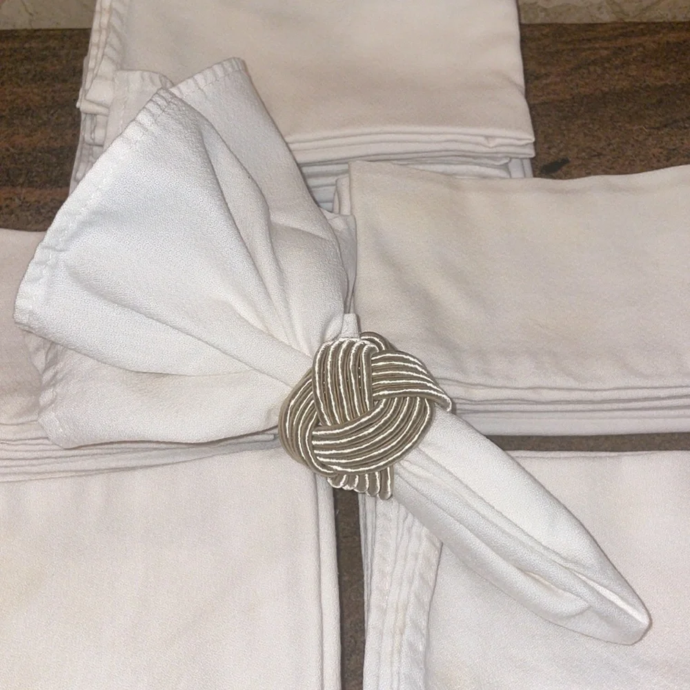 31 Pcs Large White Catering Napkins 18” x 18”